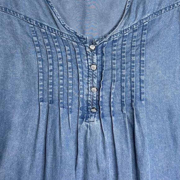 Jane and Delancey Chambray Sleeveless Pintuck Blouse Blue Size XL - Picture 5 of 9